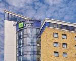 Bild #11 von Holiday Inn Express London Newbury Park
